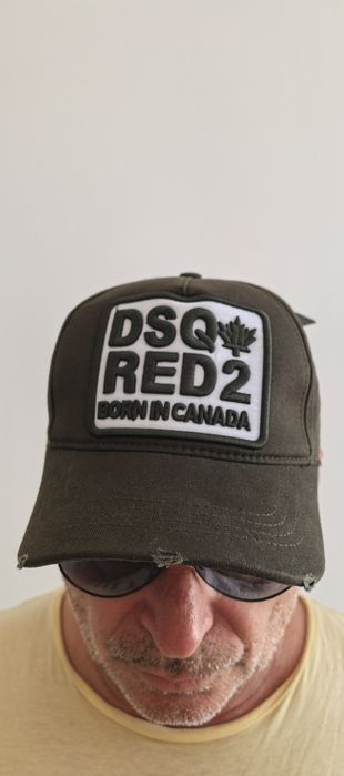 Шапка тъмнозелена dsquared 2 супер качествено 100% памук