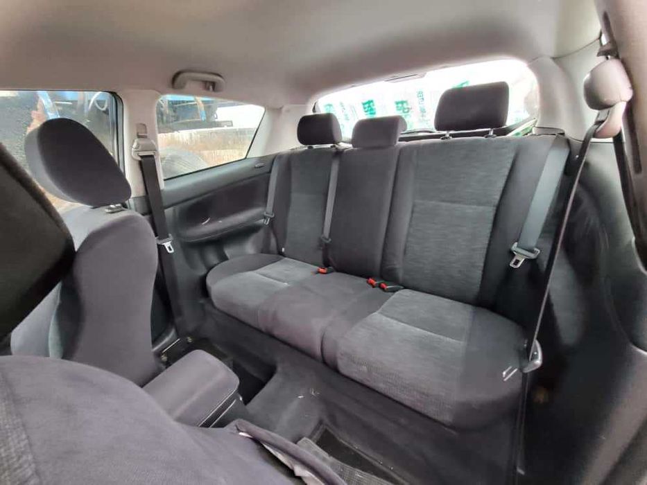 Dezmembrez Toyota Corolla 2.0 D-4D 2003
