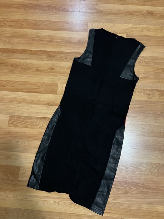 Дамска рокля в черно