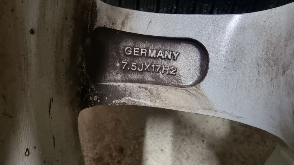 Зимни гуми с джанти 17 цола за Honda crv  4 генерация