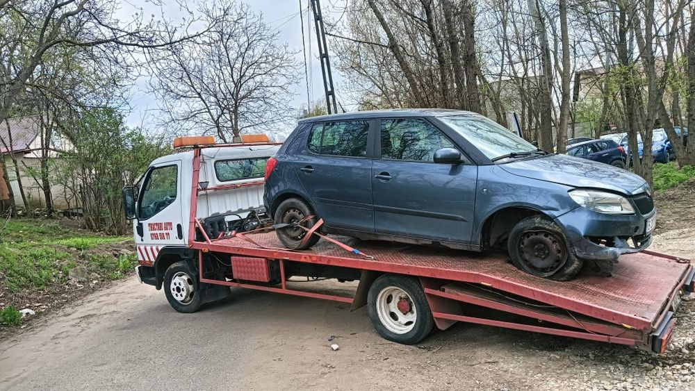 Tractari auto sec 1 2 3 4 5 6 preț 200 lei