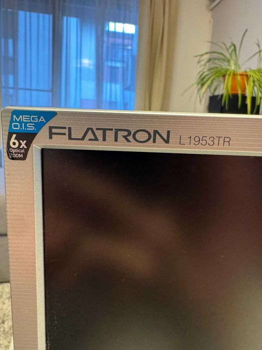 Monitor LG 19" L1953TR-SF