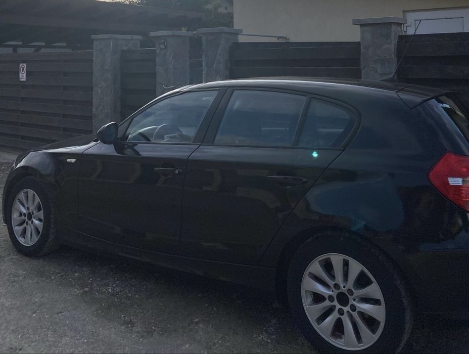 BMW 1 Series 2011 — imagine 2