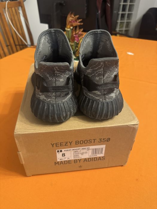 Yeezy Boost V2 Dark Salt