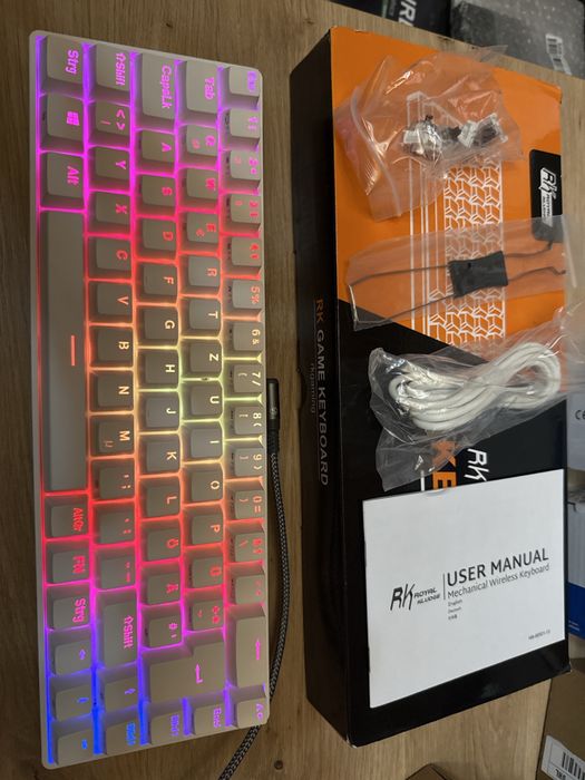 RK Royal Kludge RK68 Tastatura Mecanica Wireless Hot Swap Brown Switch RGB Bluetooth USB C 68 Taste Open Box White PC Desktop Laptop