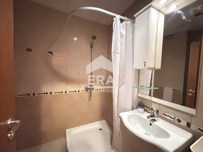 Дава се под наем Двустаен апартамент в Варна, Левски - 80 кв.м за 461 € - Снимка #8