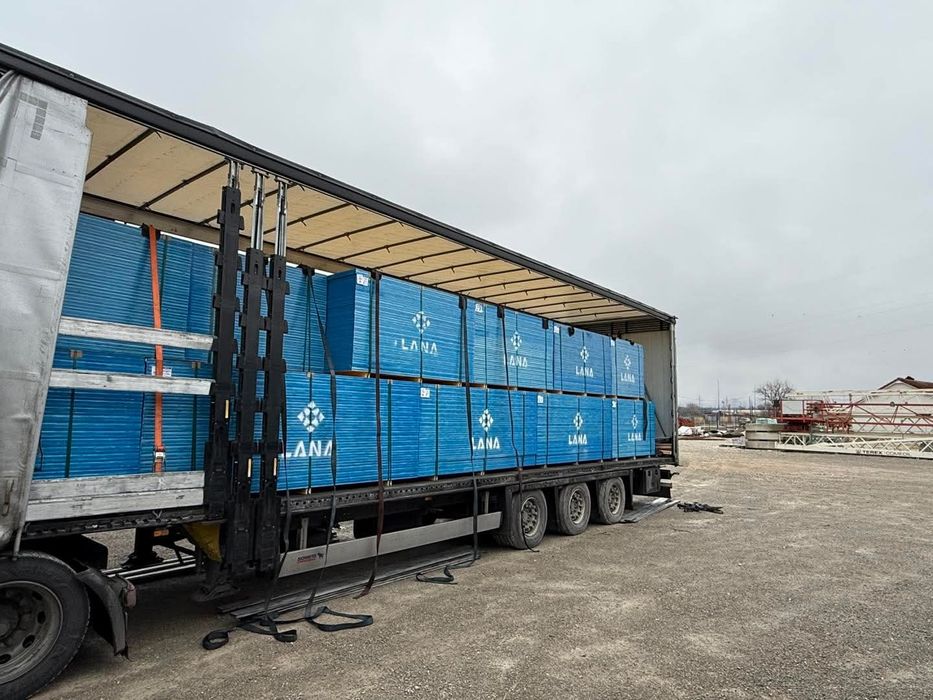 Ограда и кофражи