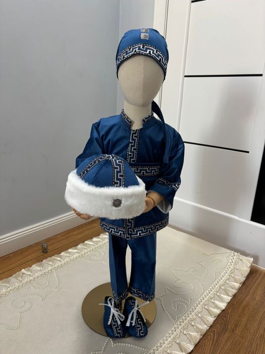 Продам платья на 1 жас