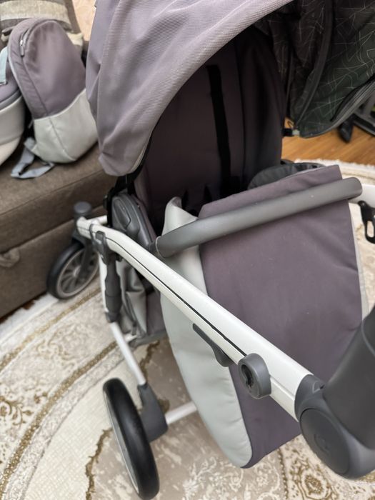 Продаю детскую коляску