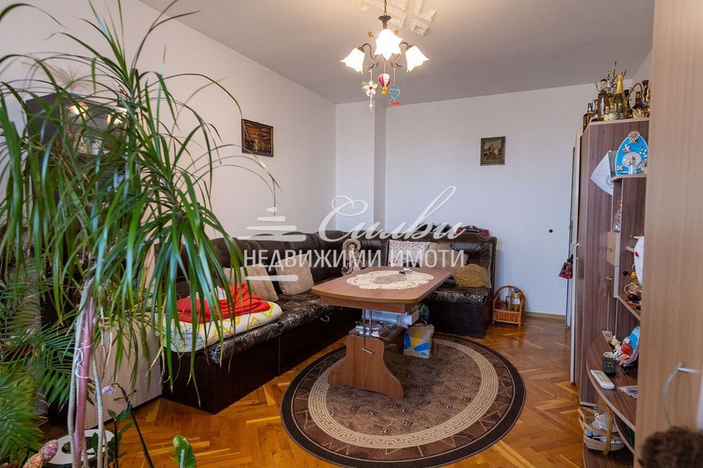 Продава се Тристаен апартамент в Шумен, Гривица - 78 кв.м за 1275 €/кв.м - Снимка #1