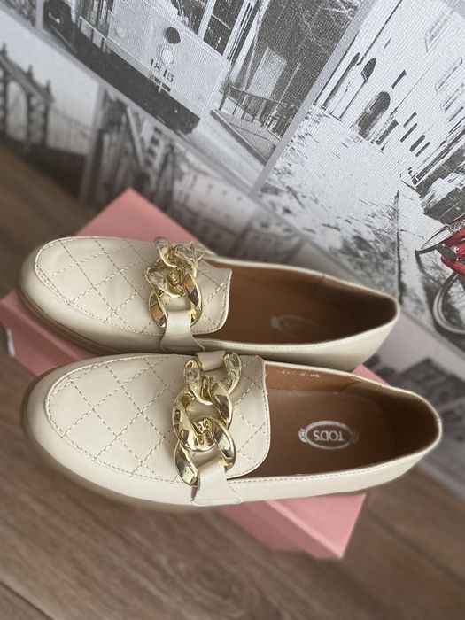 Продам новую обувь