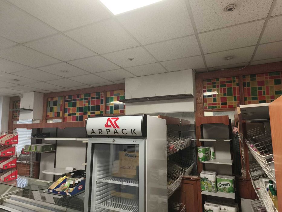 Магазин и пицария/Наем/Търговски обект в идеален център в гр. Тетевен