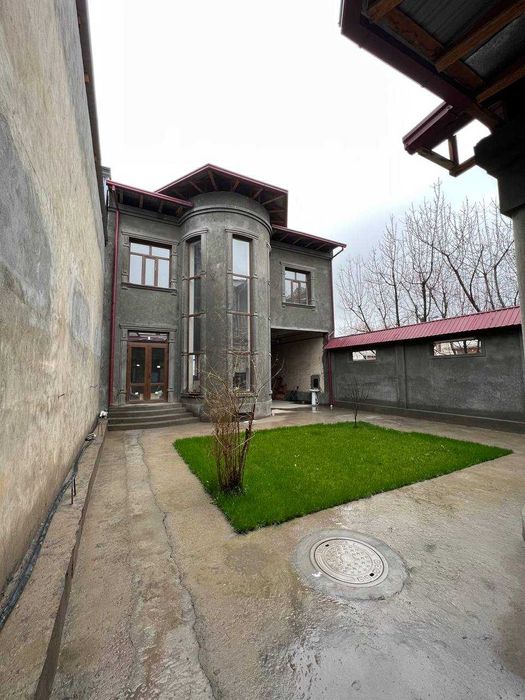 Жар-арик Фаровон махалла Площадь участка 3,2 соток Фасад  11*30 метров