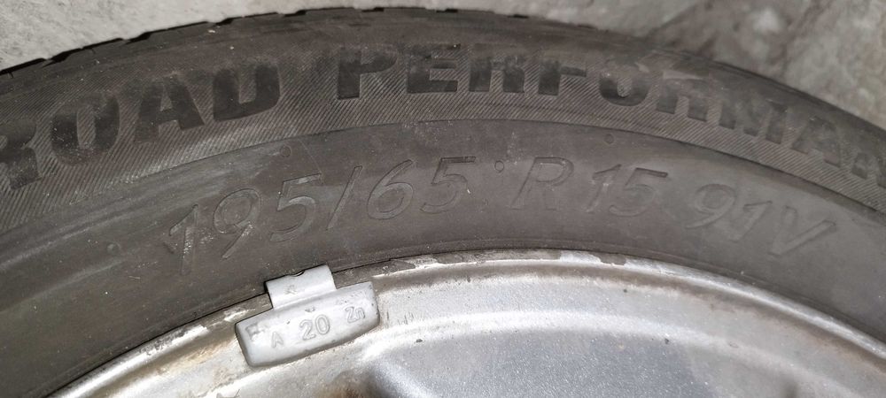 Джанти 15 с гуми за Опел 6J x 15 5x110