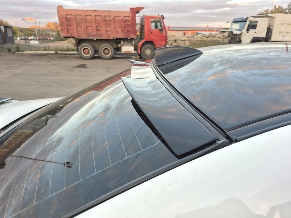 BMW E60 спойлер и козырек