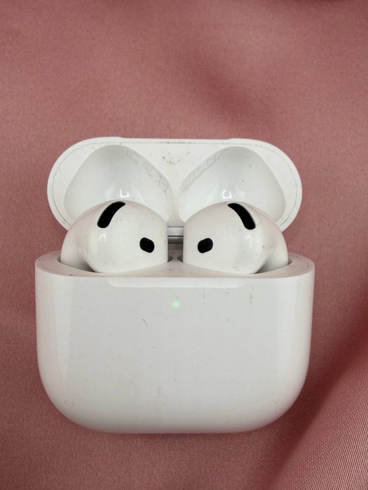 Наушники AirPods 4 / #МА537482