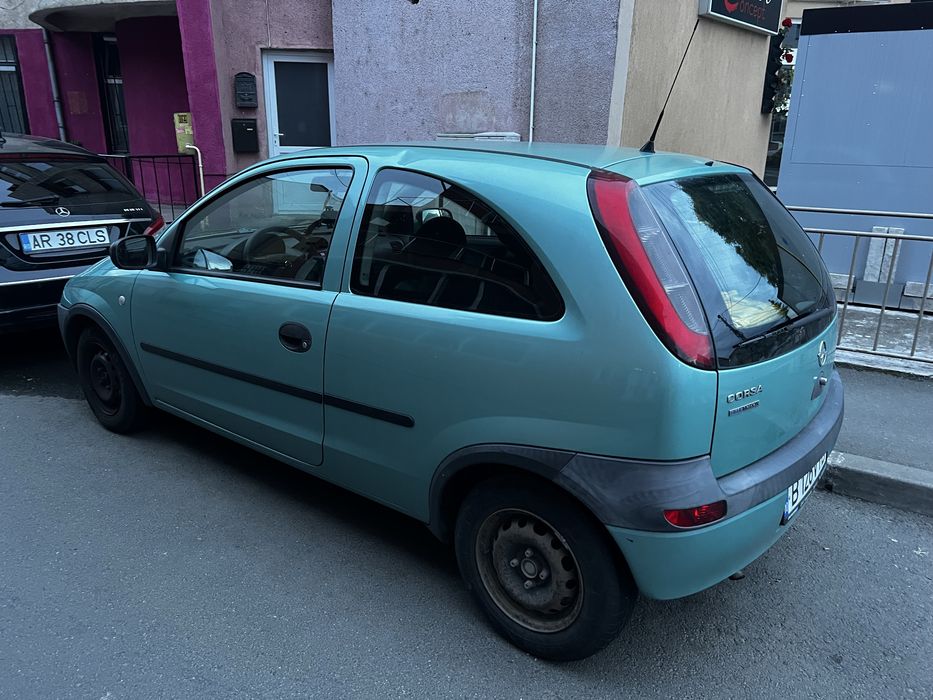 Opel corsa Mașină compactă 1.0 economică din 2003 – 168.000 km – Stare foarte bună