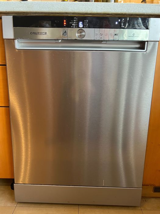 Съдомиална grundig