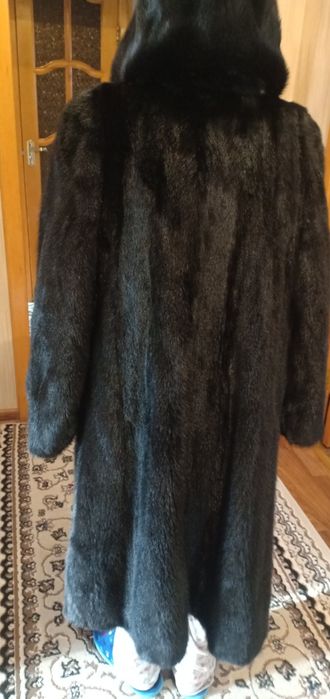 Продам норковую шубу 48-50 р
