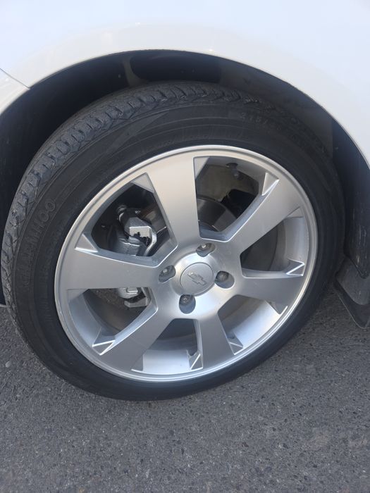 Srochni sotiladi jentra 2020 yil 8300$