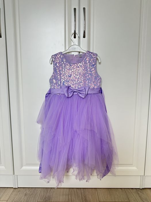 Платье нарядное. Размер 128-134