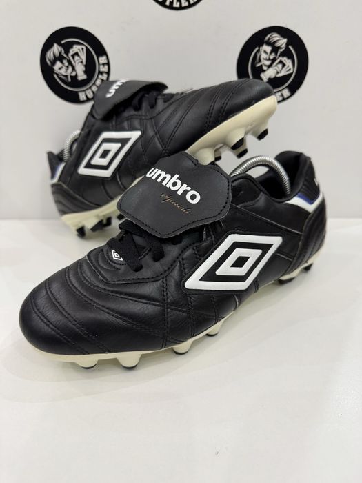 Бутонки UMBRO SPECIAL .Номер 42.5