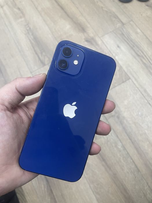 продаю айфон 12 128гб срочно