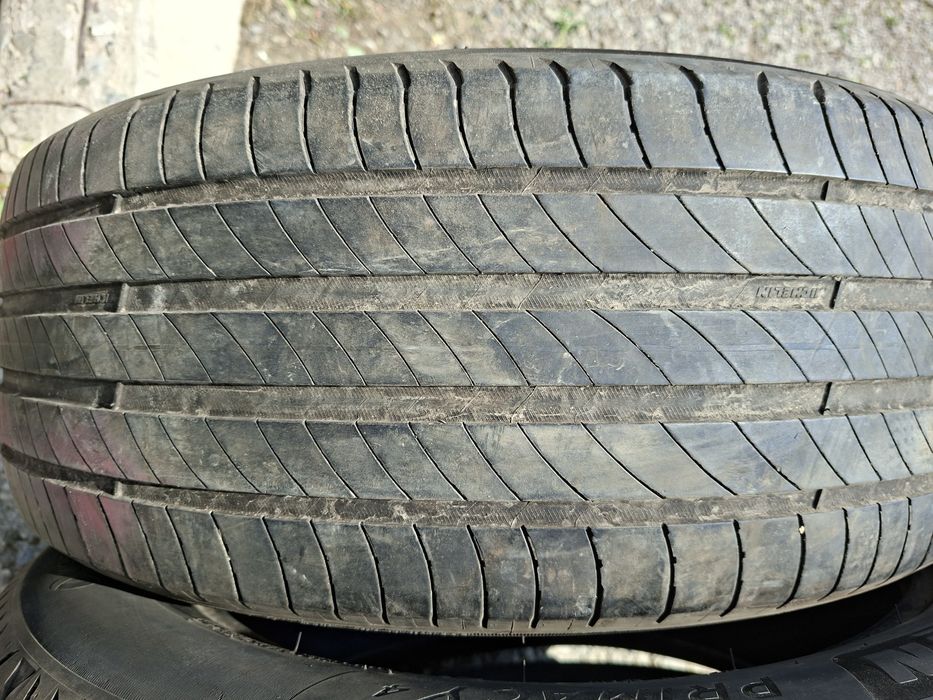 Продам шины 225/55/18 мишелин