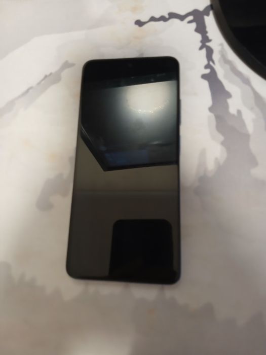 Продам Poco x4 pro 5g 8/256