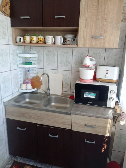 Apartament 2 camere decomandat – etaj 4 – centrală proprie – izolat