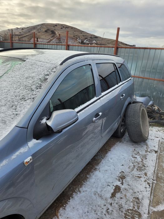 Dezmembrez opel astra h 1.7 cdti 2006