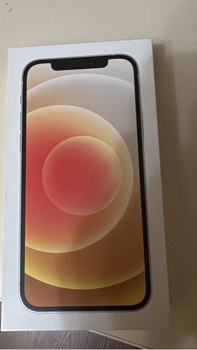 Продается Айфон 12