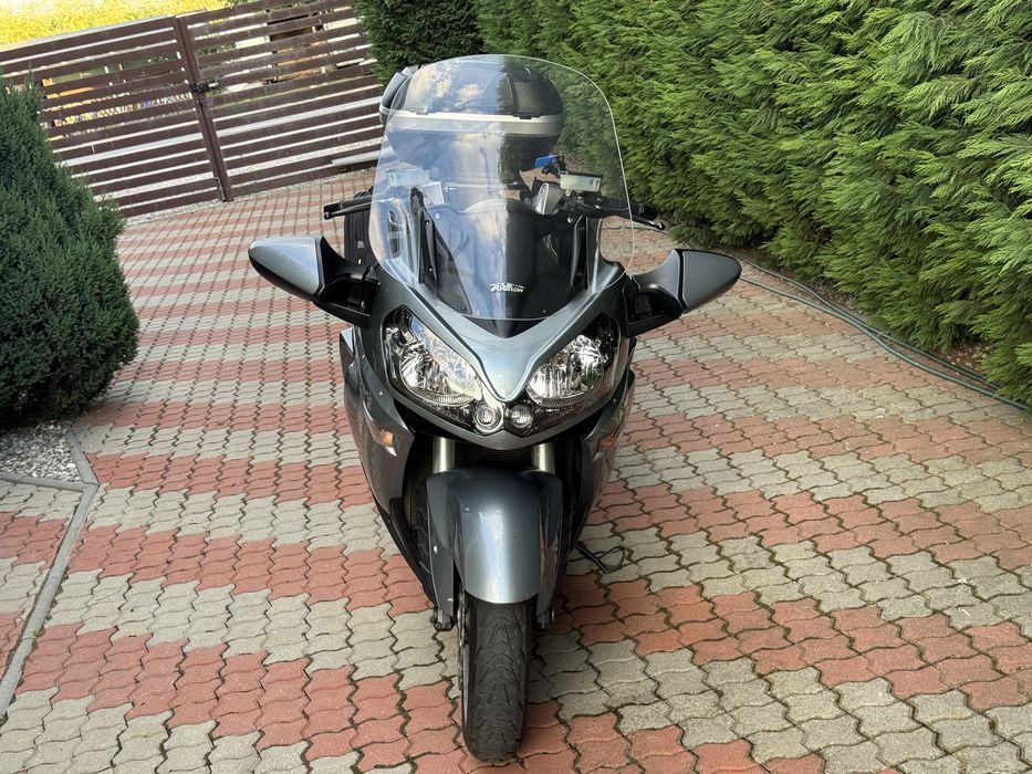 Kawasaki GTR 1400 37.000 km