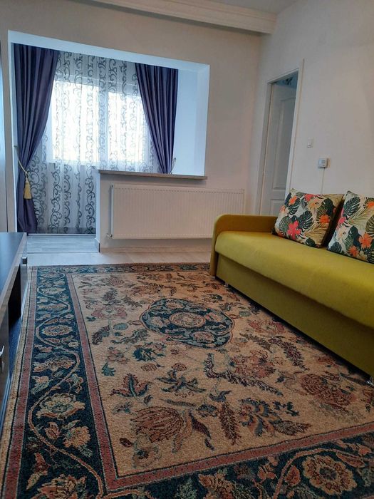 Închiriez garsonieră