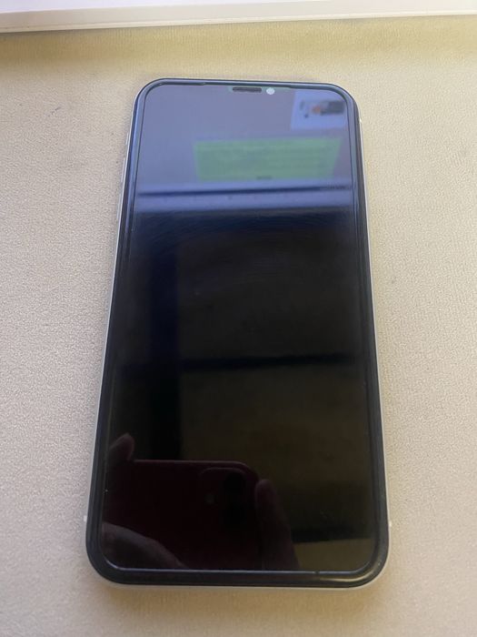 iPhone XR в идеале полный комплект