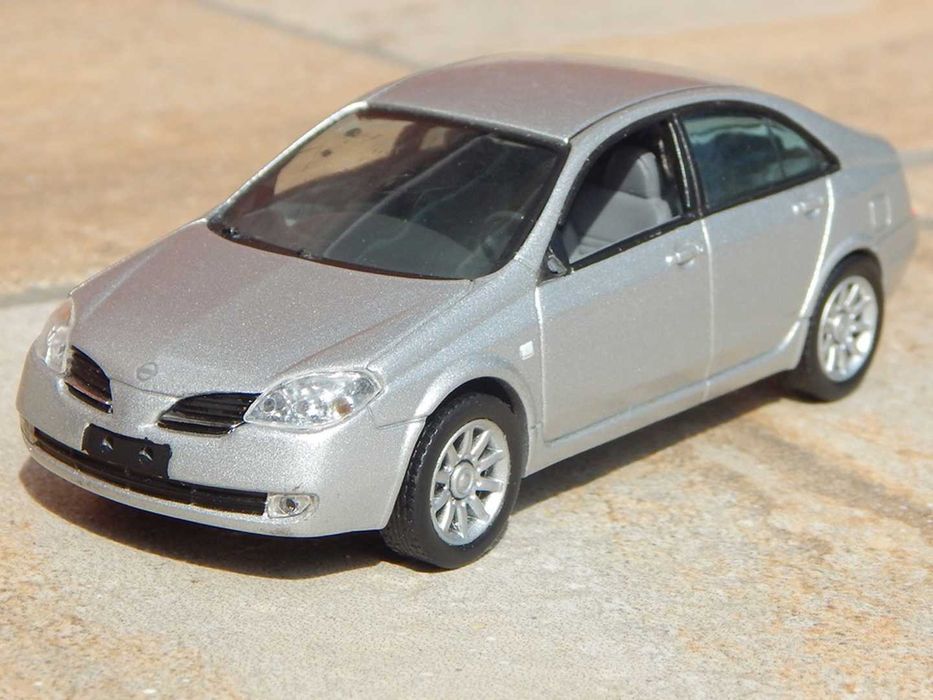 Macheta Nissan Primera III (P12) 2002 1:43 J Collection lipsuri uzata