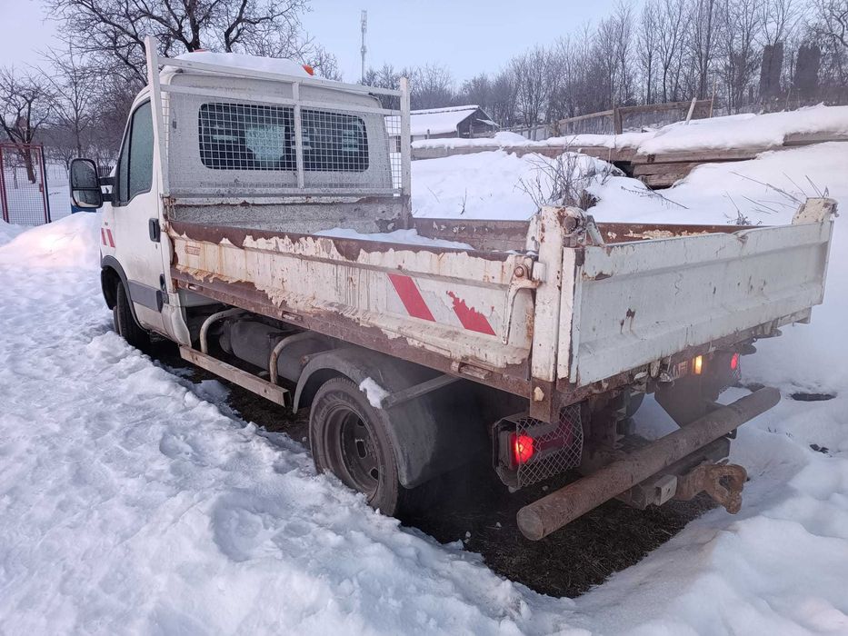 IVECO basculabil