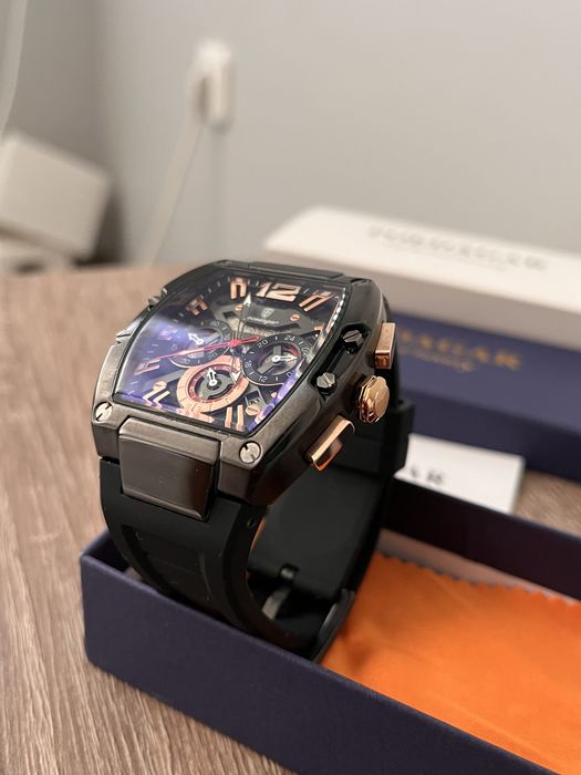 Часовник Poedagar