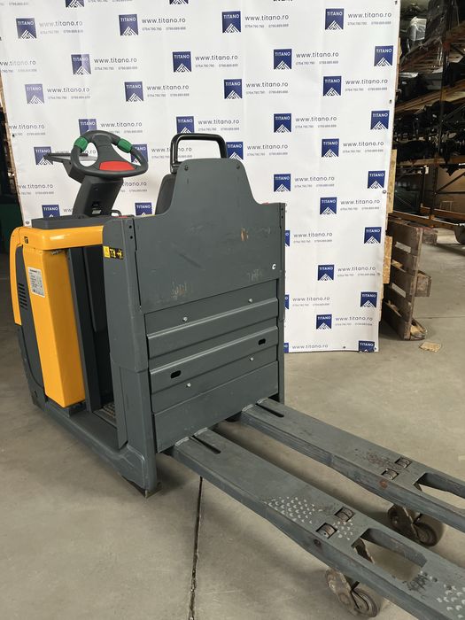 Transpalet Liza electrica Jungheinrich ECE 220 2T