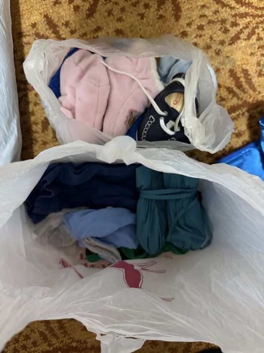 Продам детские вещи
