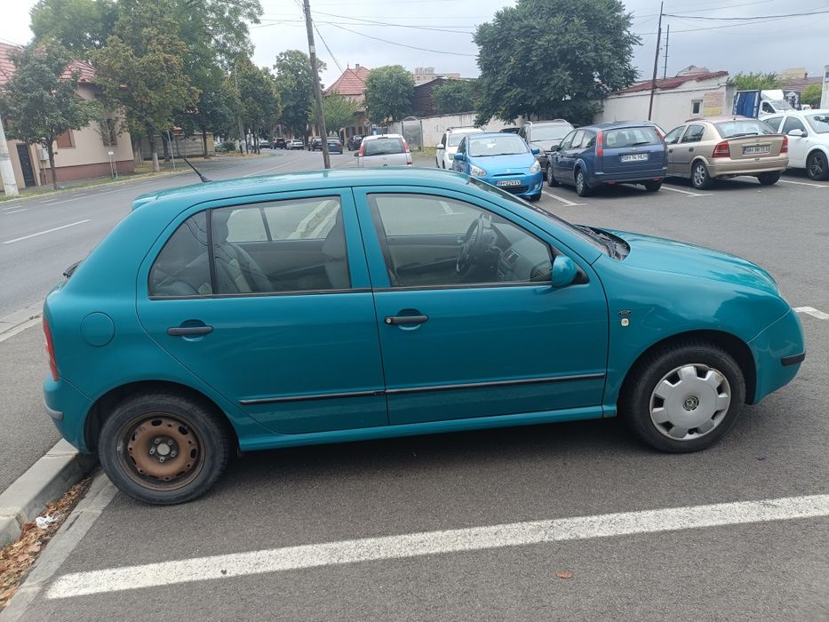 Vând Skoda Fabia