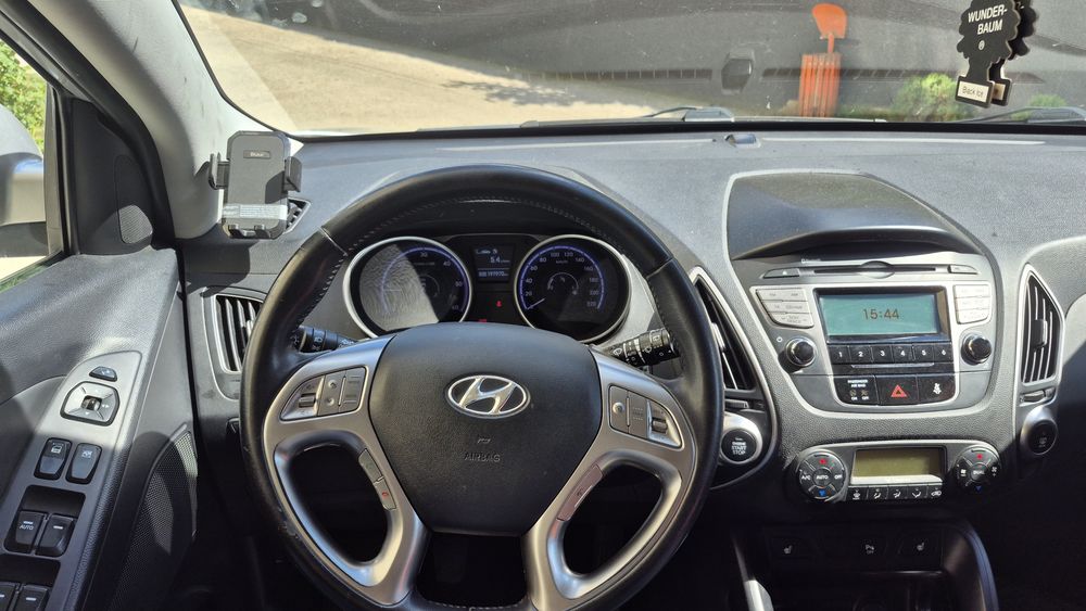 HYUNDAI ix35 2011 — imagine 2