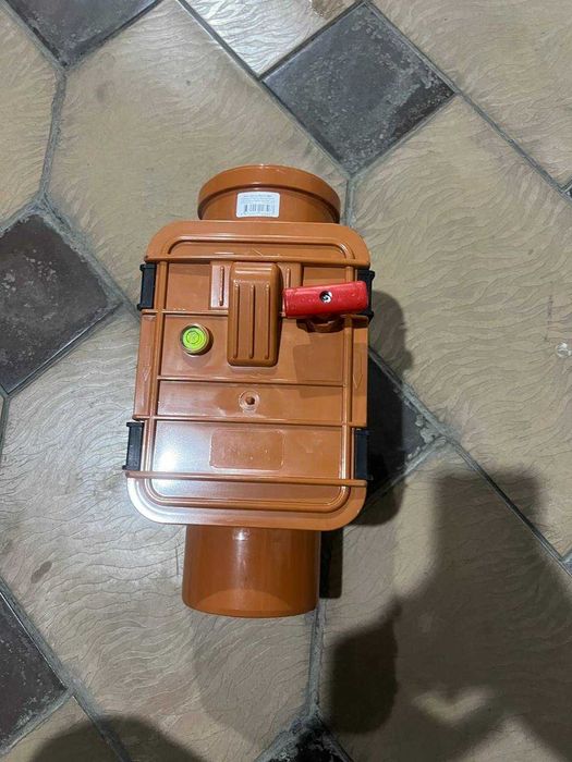 Обратный клапан для канализации Obratniy klapon germany