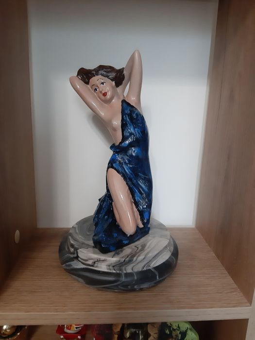 Ръчно рисувана фигура