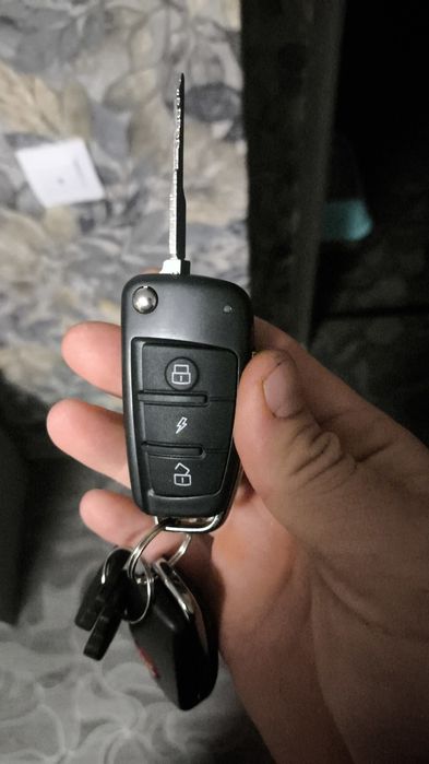 Продам трицикл скилмакс