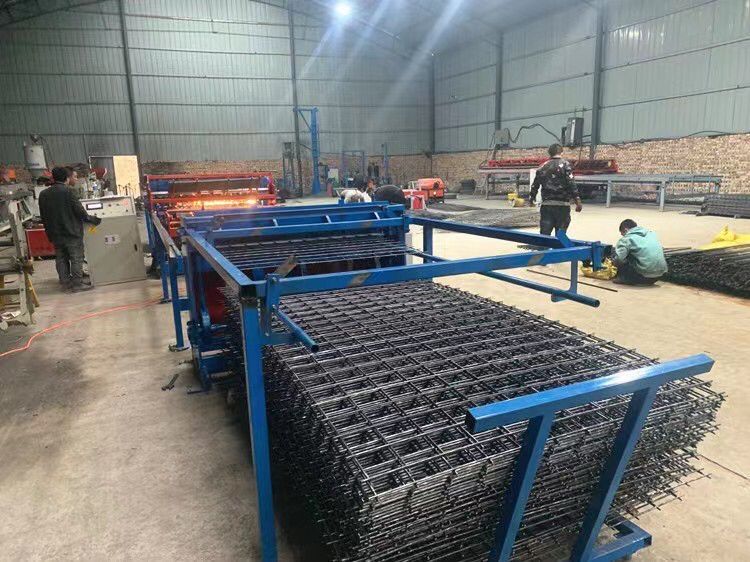 Станки по производству кладочной сетки