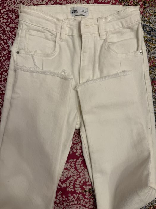 Джинсовые белые брюки