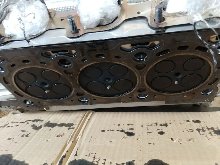 chiulasa stanga 3.0 d m16164d  maseati levante 90352085g