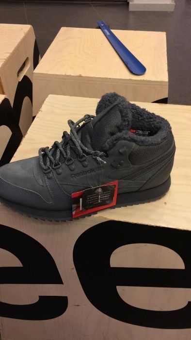Кроссовки Reebok UNISEX утепленные 40 НОВЫЕ