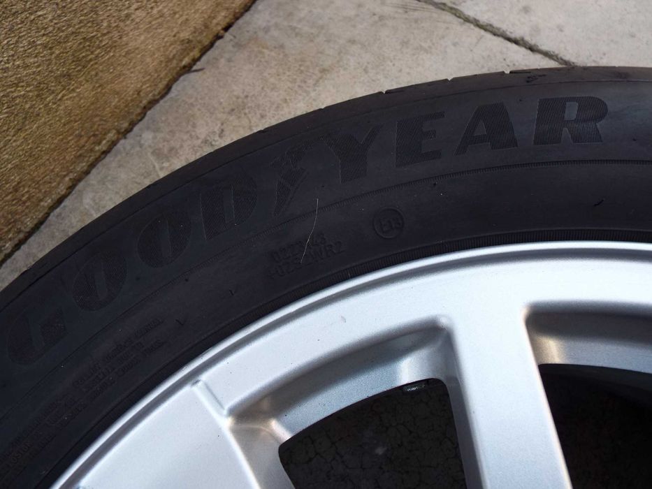 vand 4 anvelope de vara 215/55/17 goodyear efficientgrip performance2